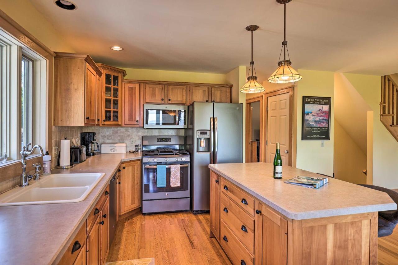 Lake-View Home With Pool In Hammondsport! Exterior photo